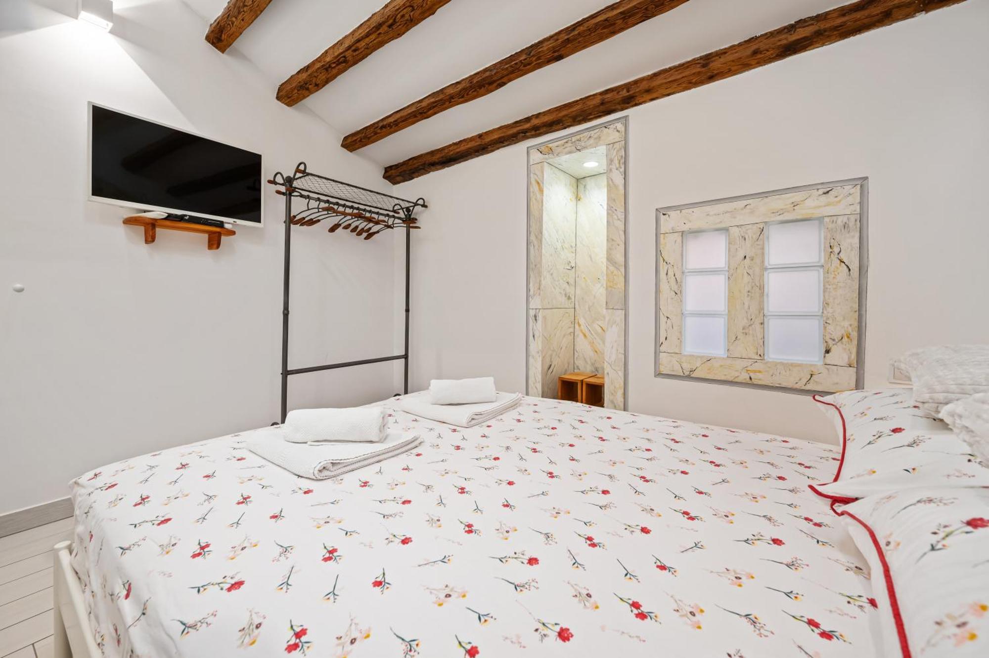 Apartman Tutto Bene Ровінь Екстер'єр фото